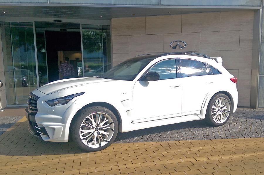  Infiniti QX70-LR3 by Larte Design 2015 года  (фото 9 из 18)